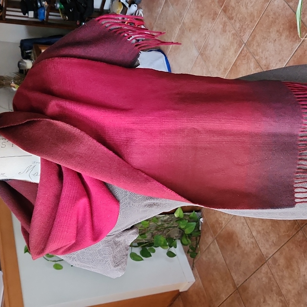 SAKS 5TH AVE "FLANNEL" CASHMERE SCARF UNISEX New Without Tags